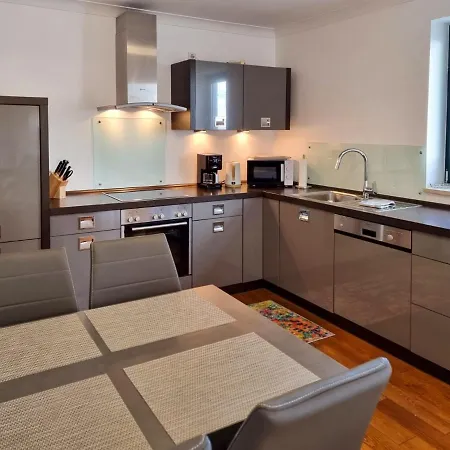 Friede Marie Finja *